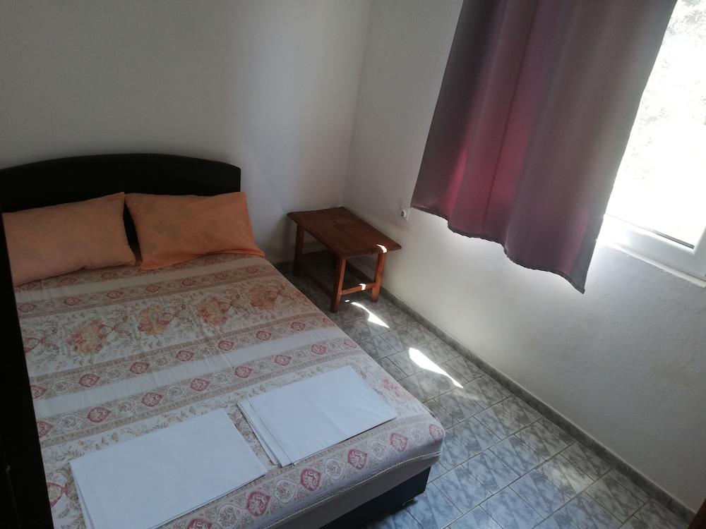 Apartmens & rooms Sunset