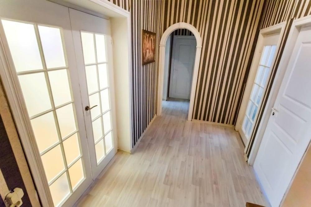 Apartment on Smolenskiy bulevard 3