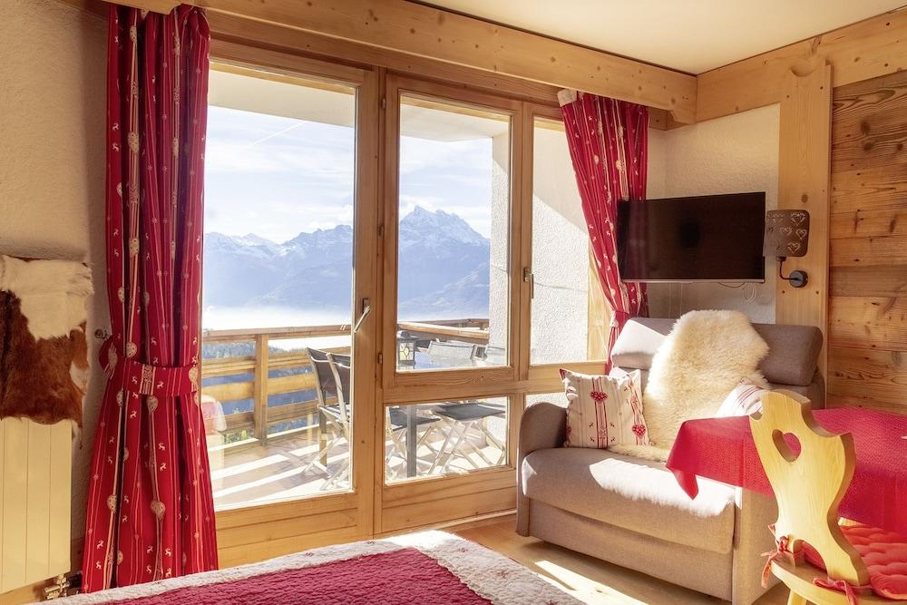 Villars Bristol Apartments