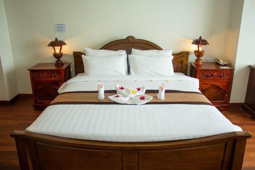 Pursat Riverside Hotel and Spa