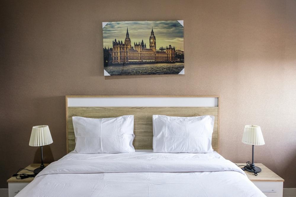 Highest Value Studio at Springwood Residence