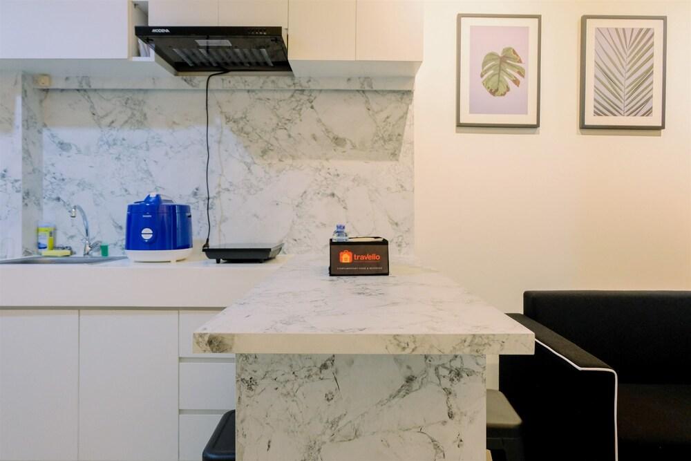 Luxury 1BR Tree Park Apartment BSD