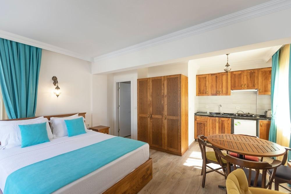 Infinity Lilly Apartments