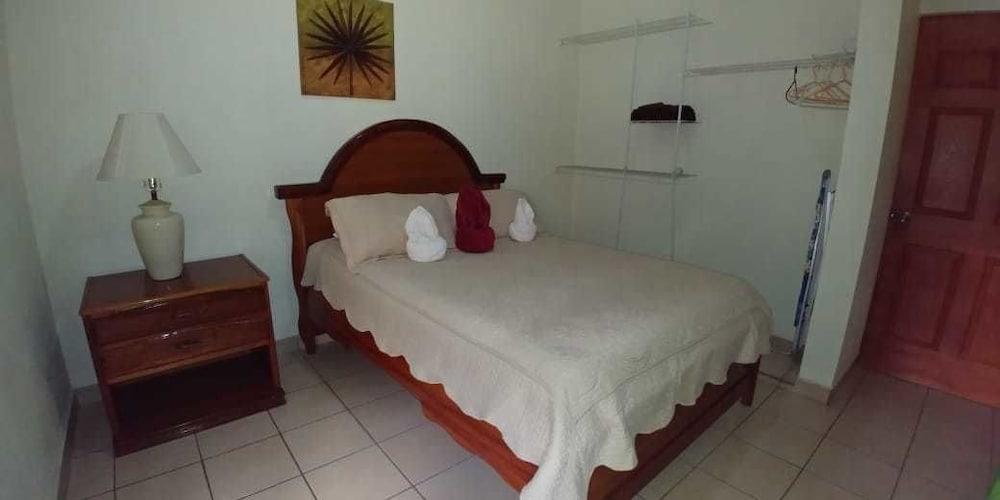 Apart Hotel Acuarious de Luis