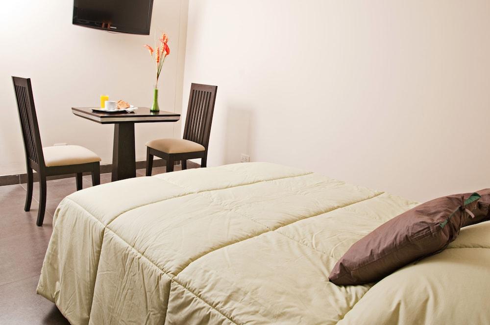 Flamante Hotel & Suite