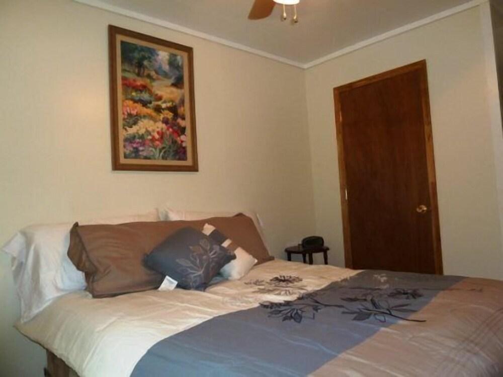 Mountain_roots_lodging