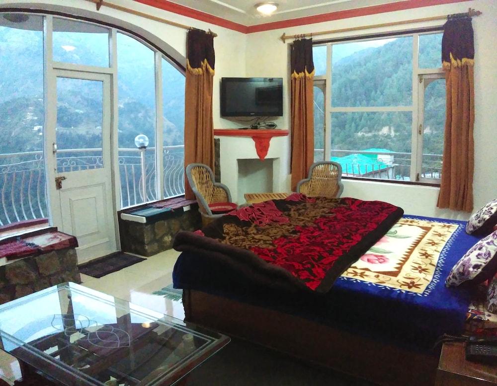 Hotel Victoriya Palace