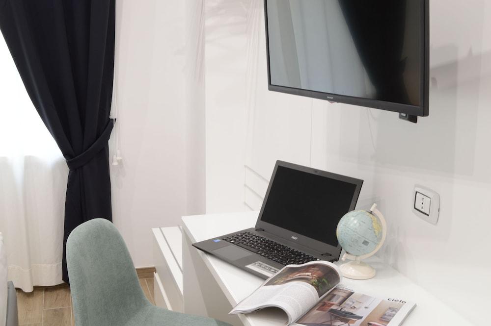 Napoliseason Rooms and Breakfast