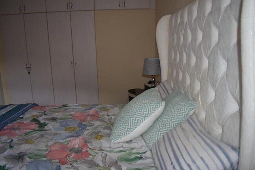 Penguin Place Seaforth