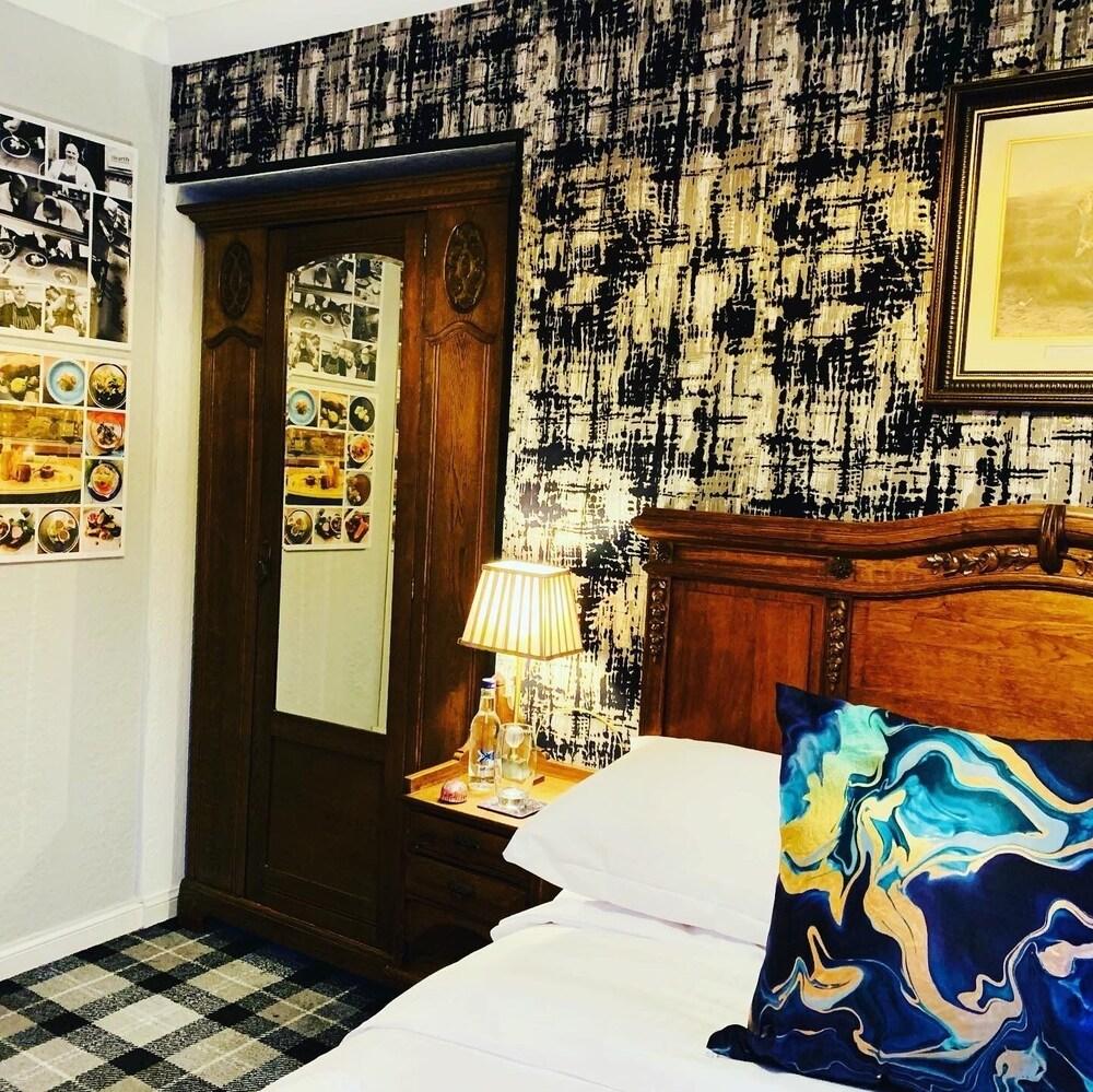 The Old Mill Inn Brodie