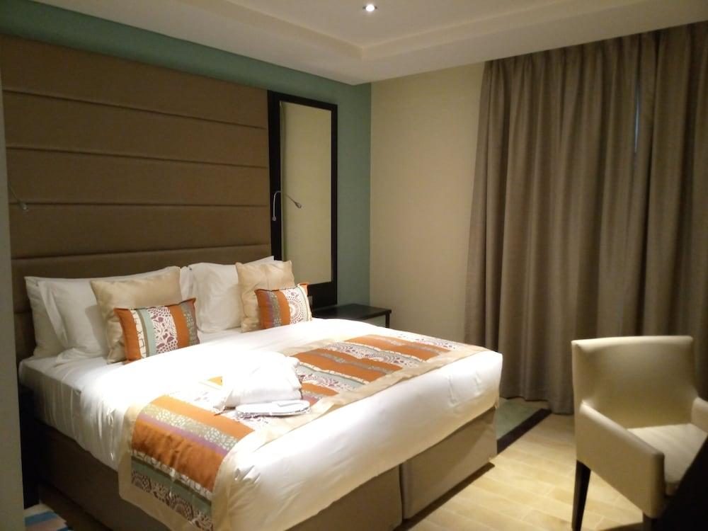 The Providence by Mantis