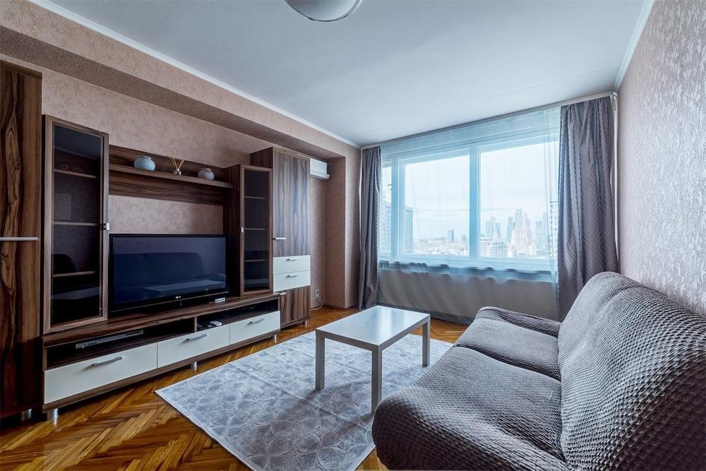 Day&Night Apartments - Noviy Arbat