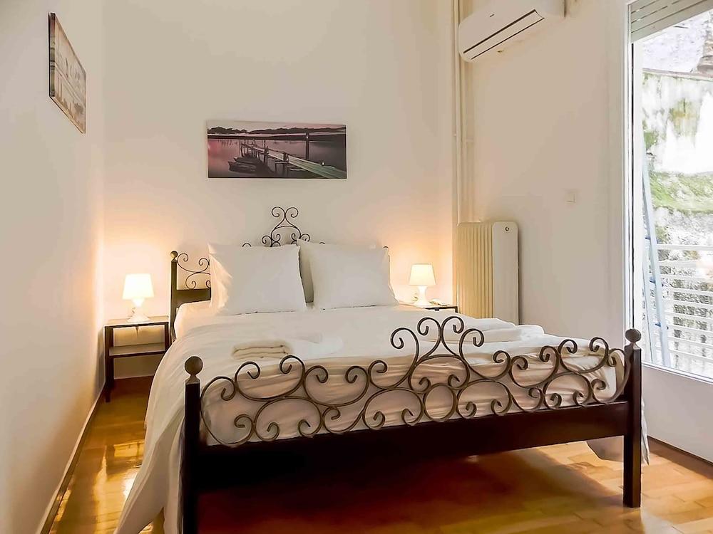 Dervenion-Athens Cozy Apartment