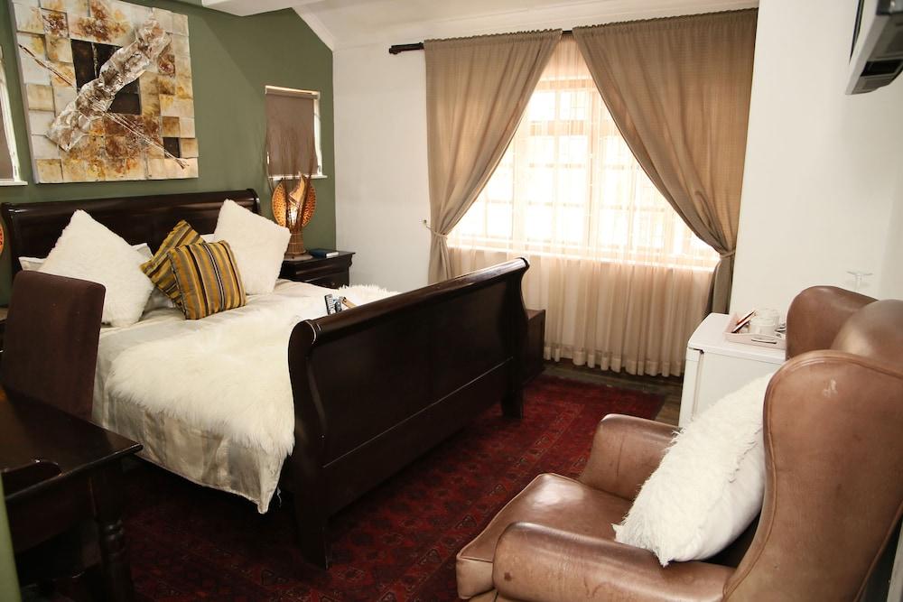 Moonriver Guesthouse