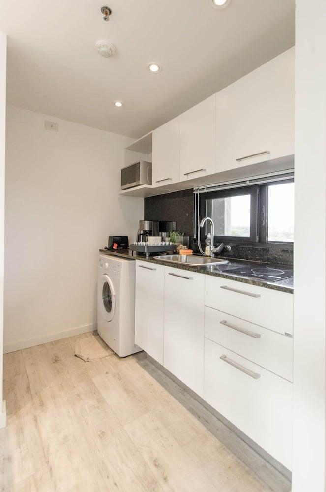 Lovely Business Loft Pool BBQ & Views