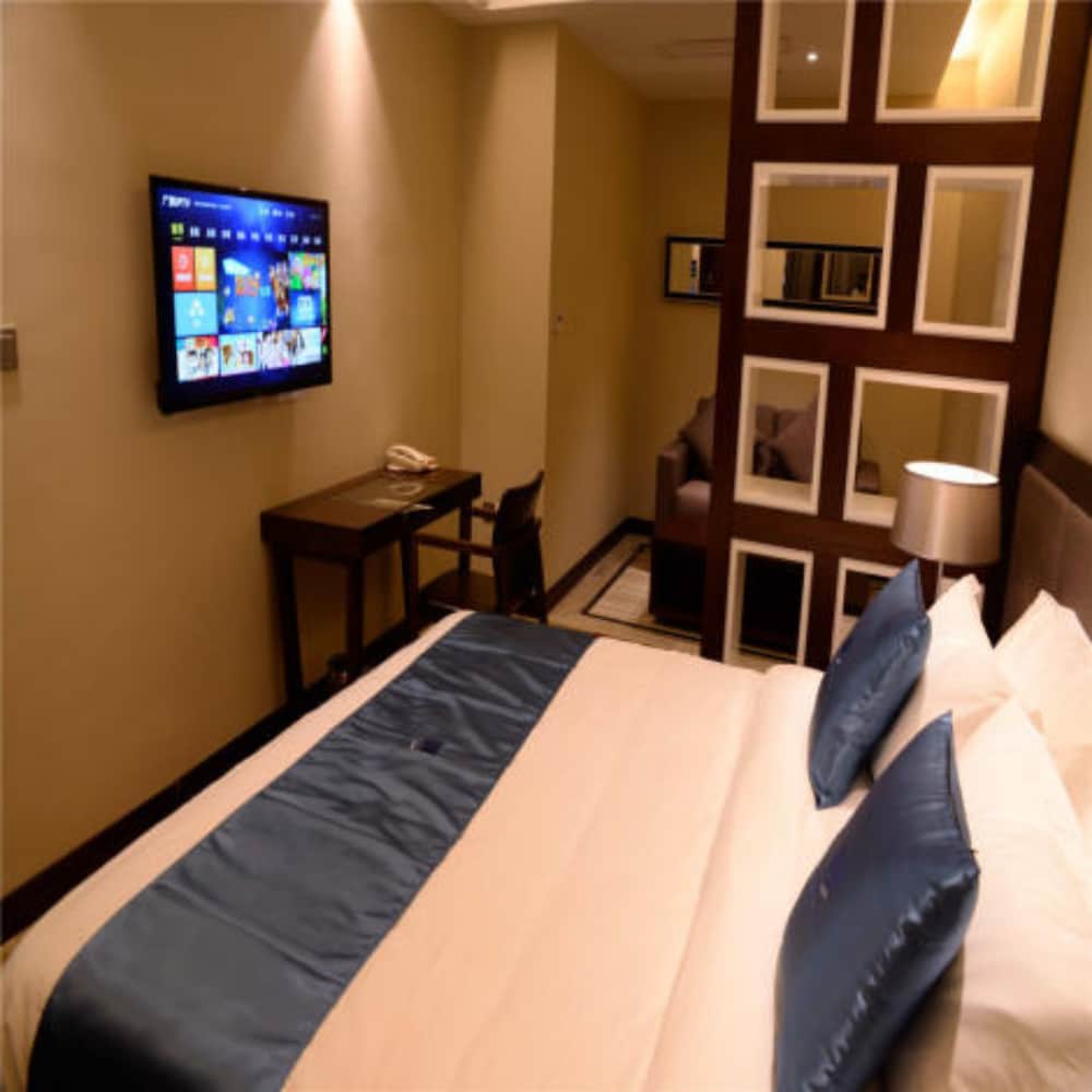 Qianxi Business Hotel