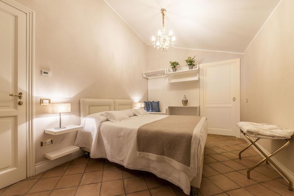 Boutique - Lodge & Suites