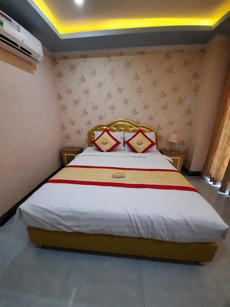 Sunrise Ninh Thuan Hotel