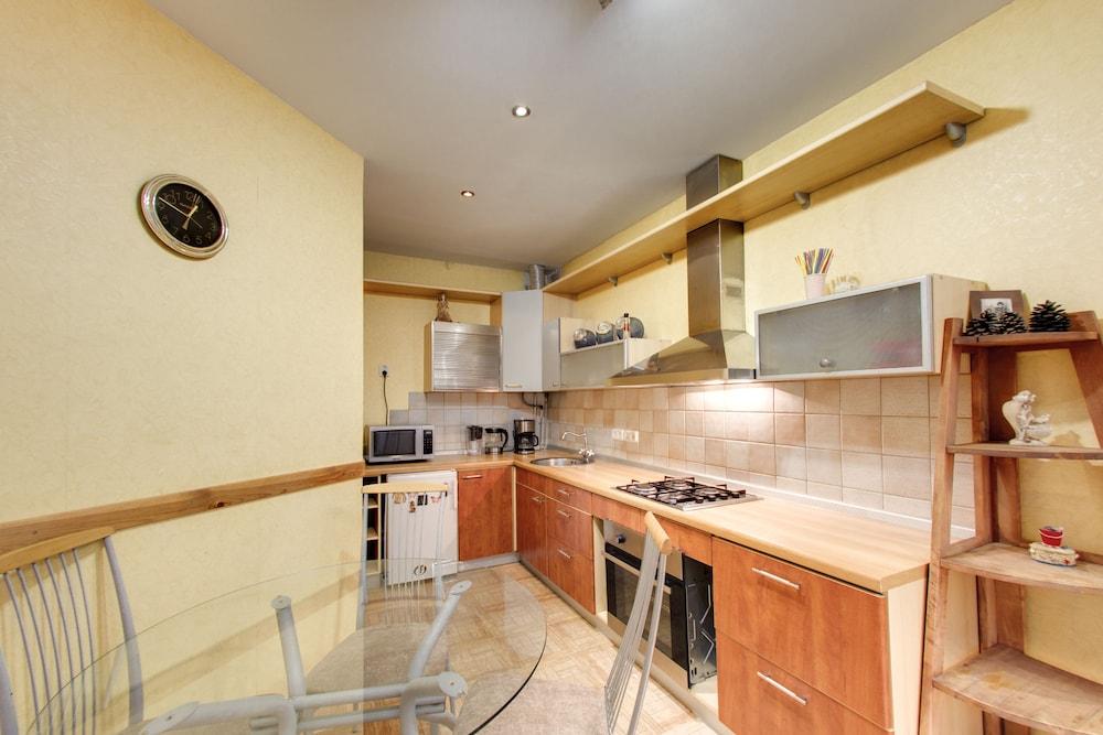 Apartment on Marata 35