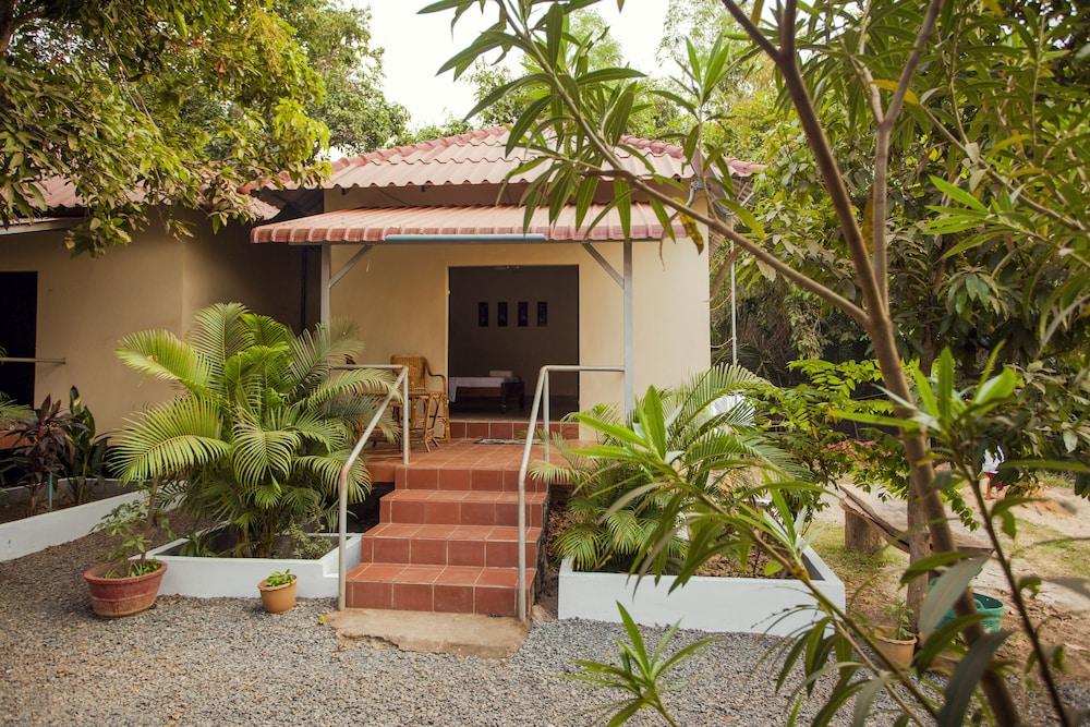 Green Mango Bungalows