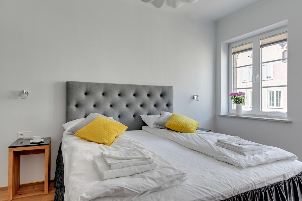 Flats For Rent - Długa Old Town