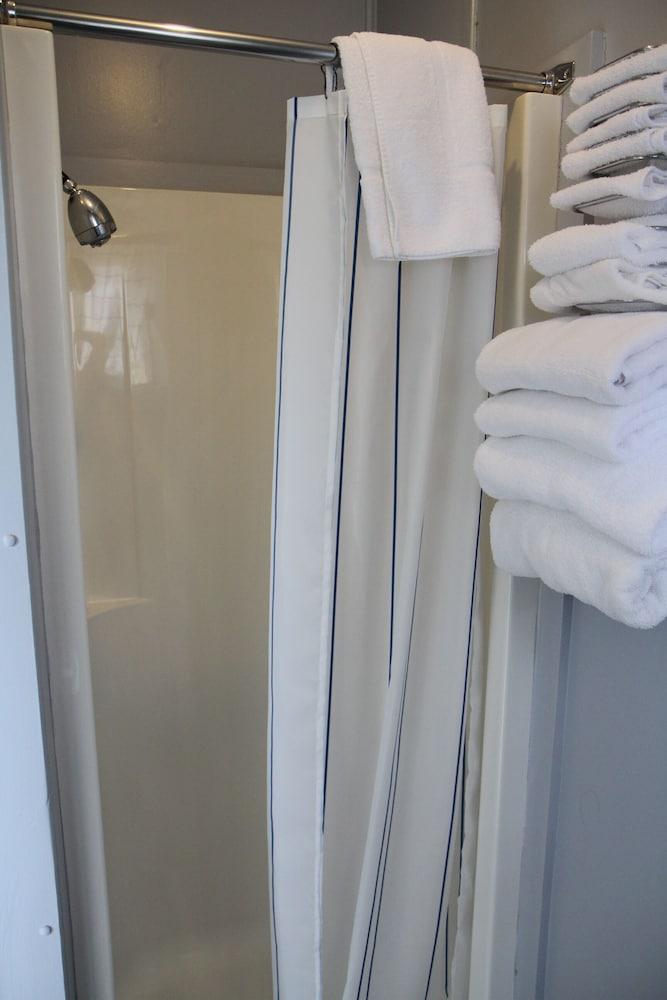 Maison Lebreux - Motel