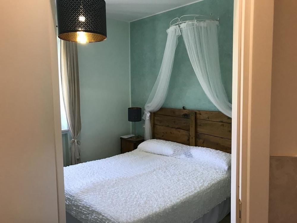 Tra i Campi Di Papaveri