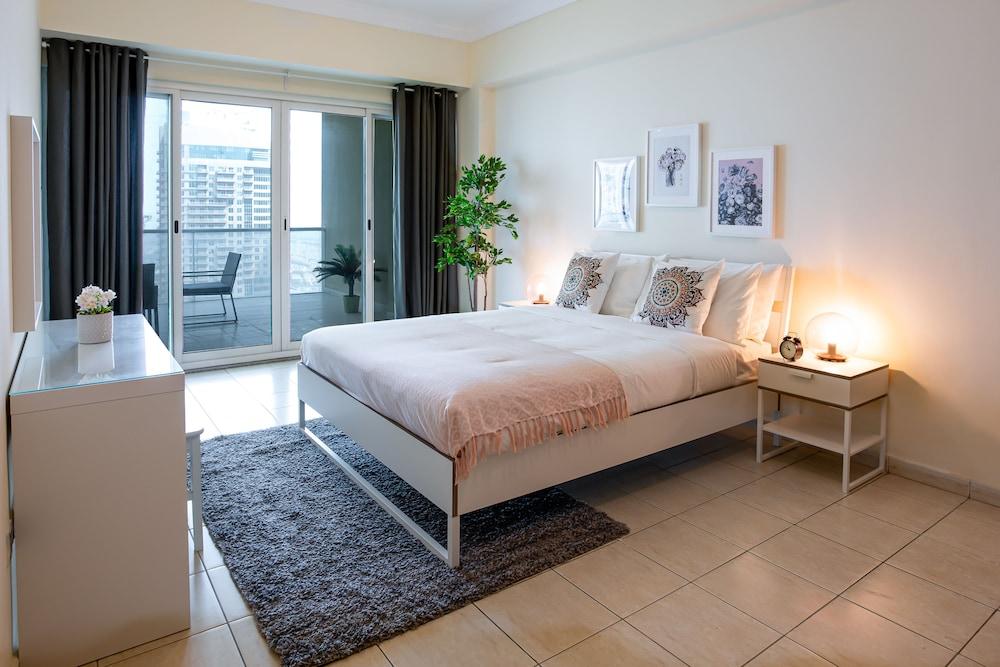 HiGuests - Lake view