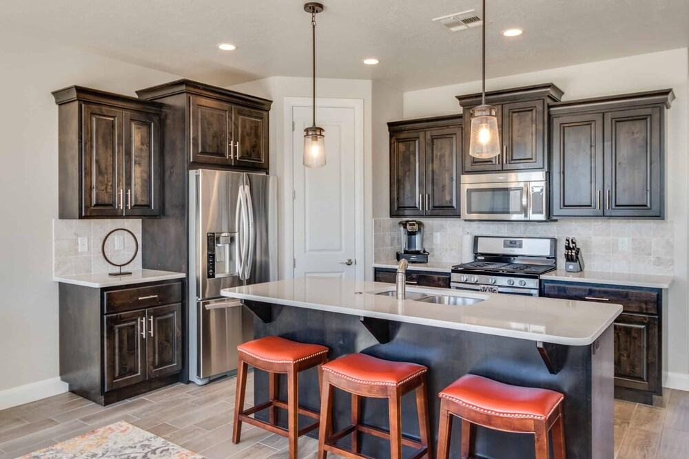 Escape to St. George by RedAwning