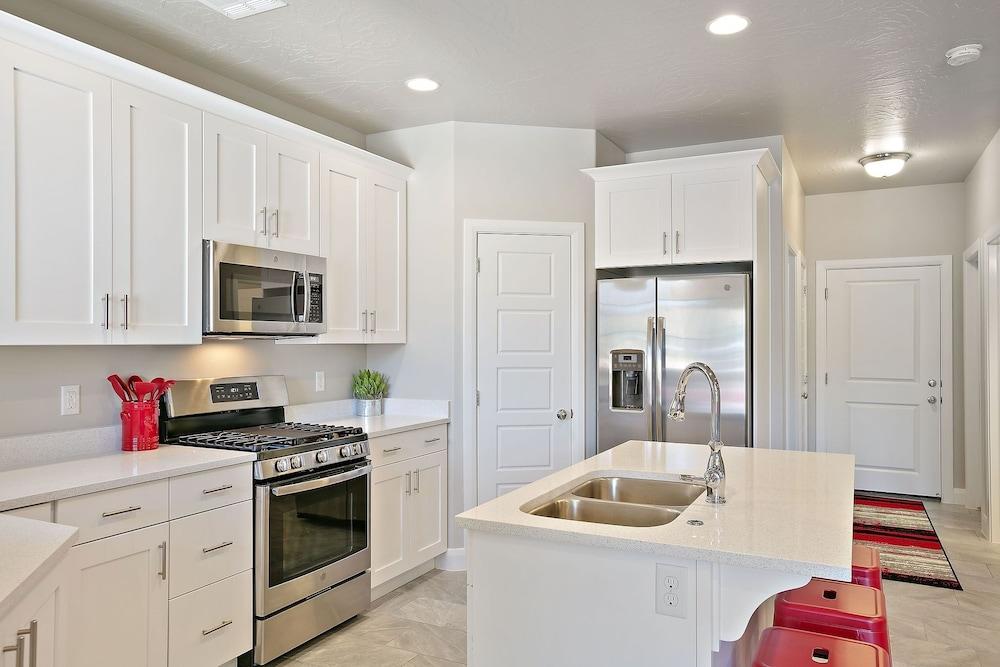 Southern Adobe by RedAwning