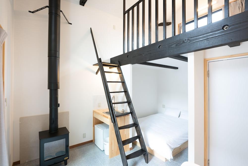 B&B MIKAWA - Kanazawa Fish Harbour