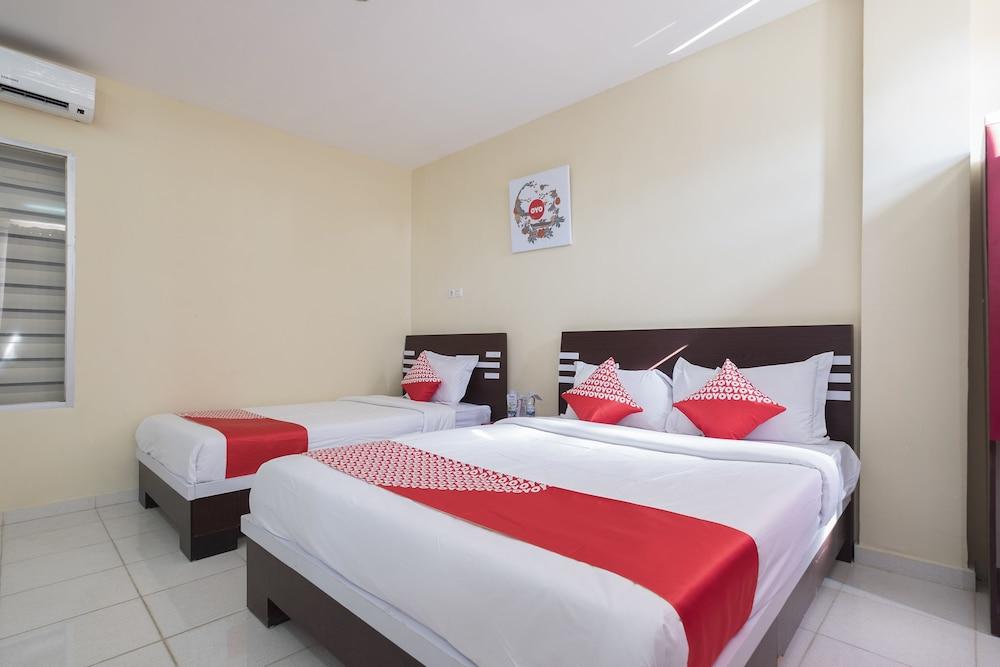 OYO 1075 Rumah Indah Losari Inn