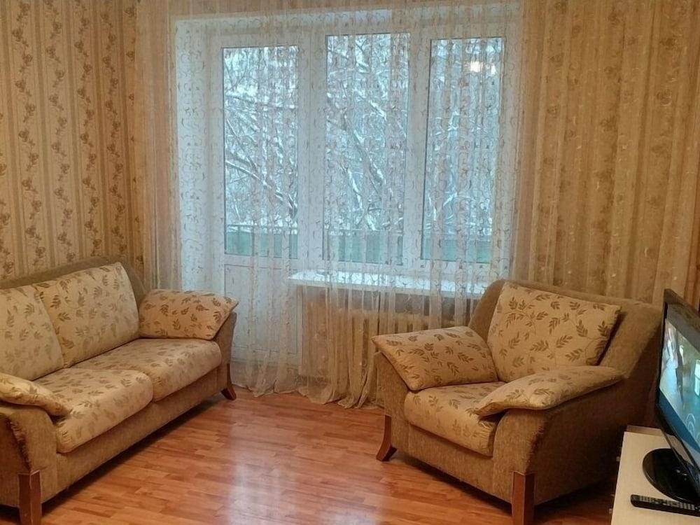 Apartment - 60 Let Oktyabrya 27