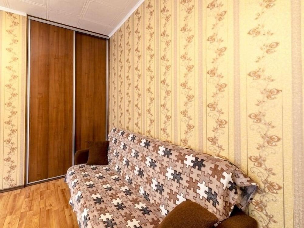 Apartment - 60 Let Oktyabrya 27