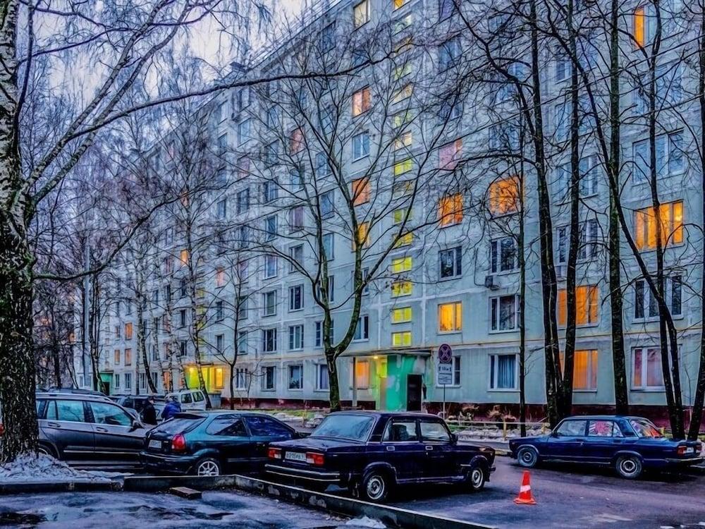 Apartment - Vvedenskogo 10