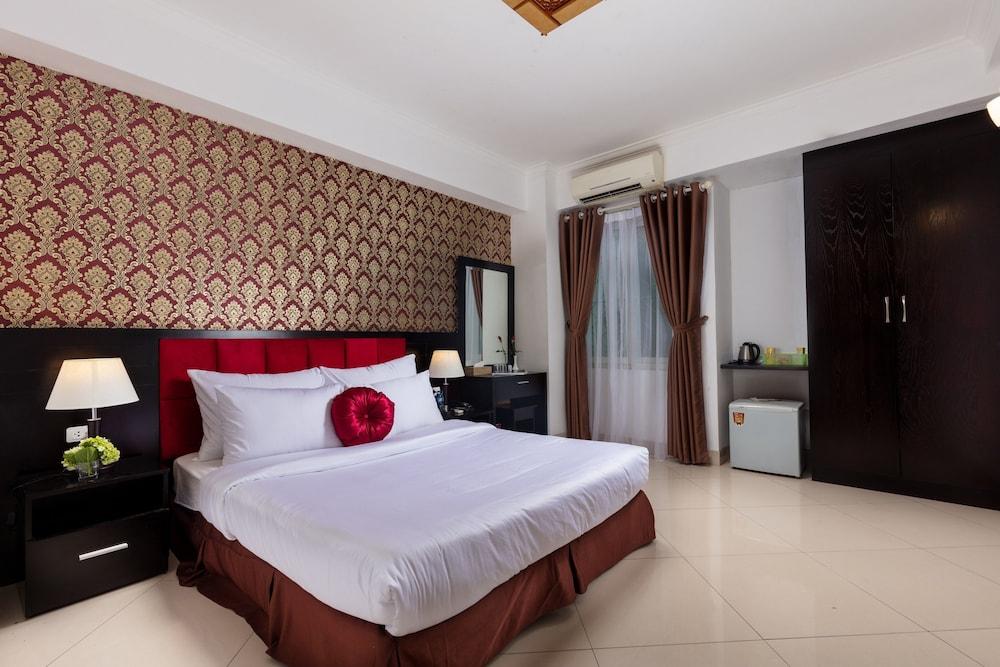 Hanoi Amore Hotel & Travel