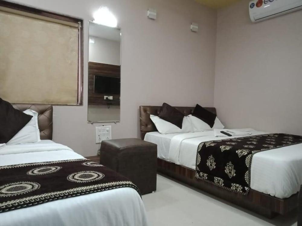 Hotel Star Mumbai Residency