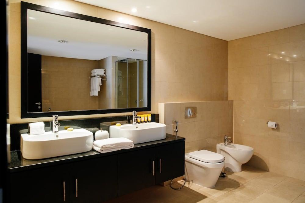 Fantastay Laguna Tower