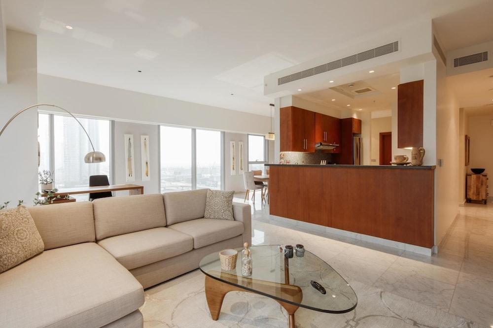 Fantastay Central Park Towers DIFC