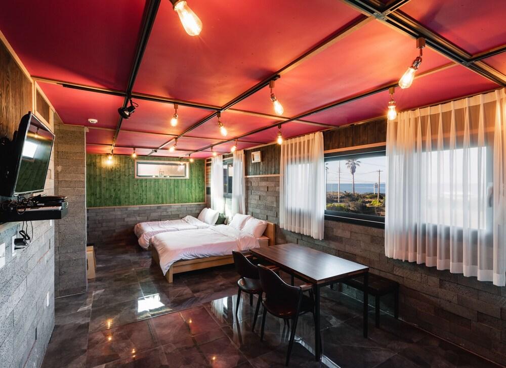 Jeju Cloudy Field House