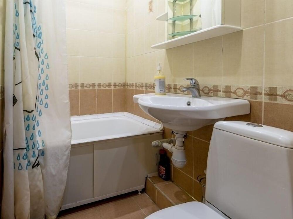 Apartment - Profsoyuznaya 44