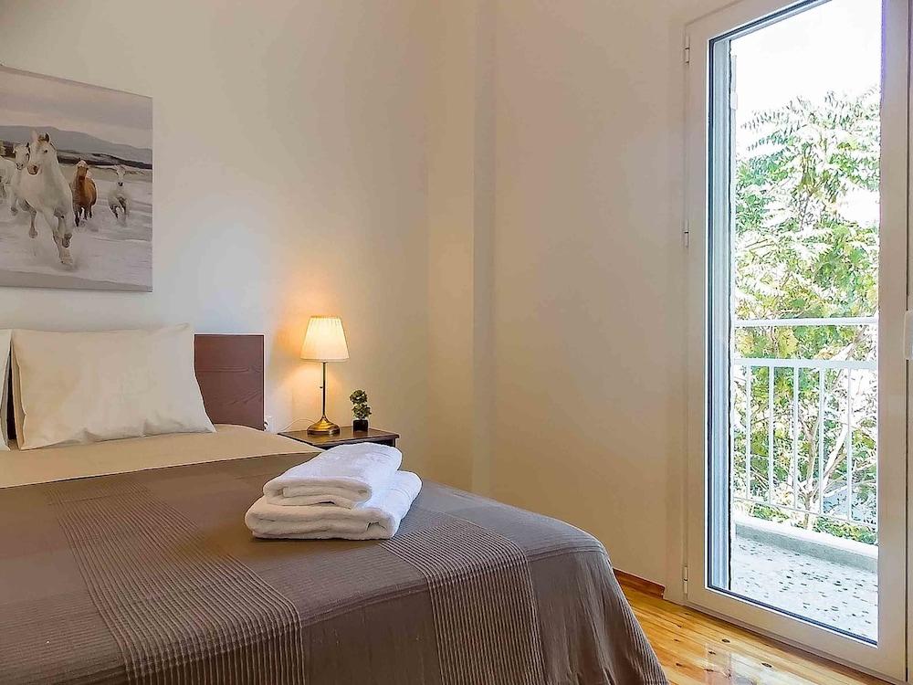 Modern Apartment Athens Center