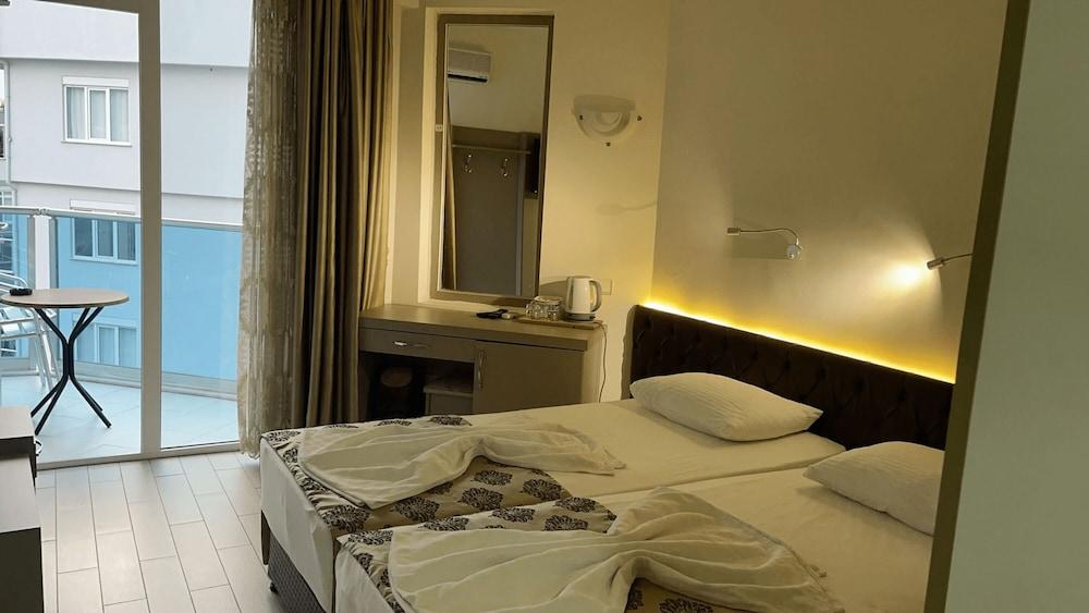 Cleopatra City Hotel