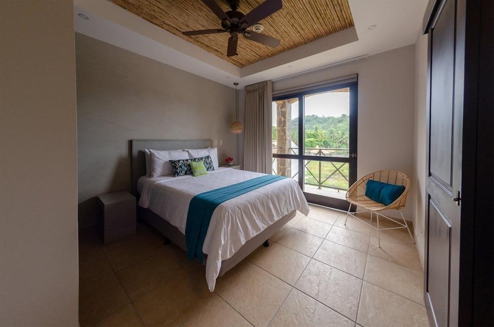 Captivating 3br/2.5ba Unit is Just Perfect