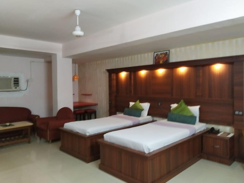 Hotel Centre Point Tezpur