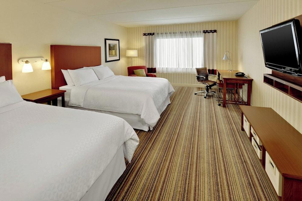 Four Points by Sheraton Cambridge Kitchener, Ontario