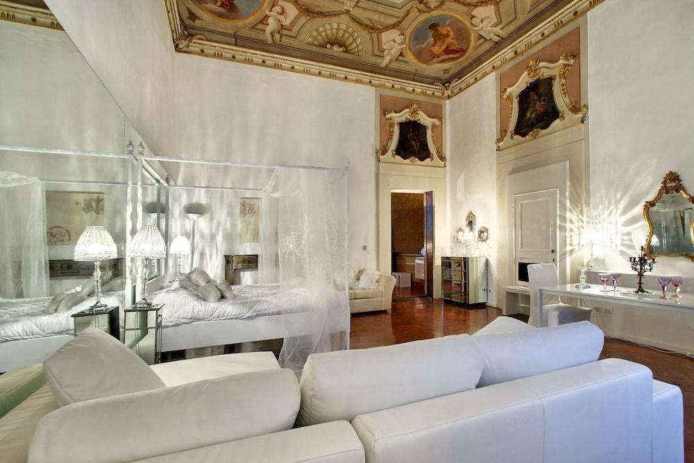 Palazzo Tolomei - Residenza d'Epoca