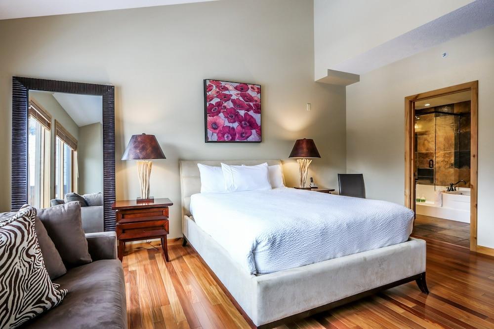 Rundle Cliffs Lodge by Spring Creek Vacations