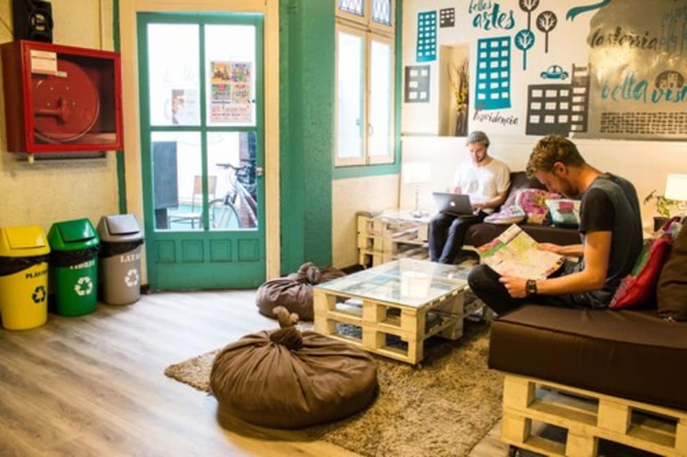 Hostal Forestal - Hostel