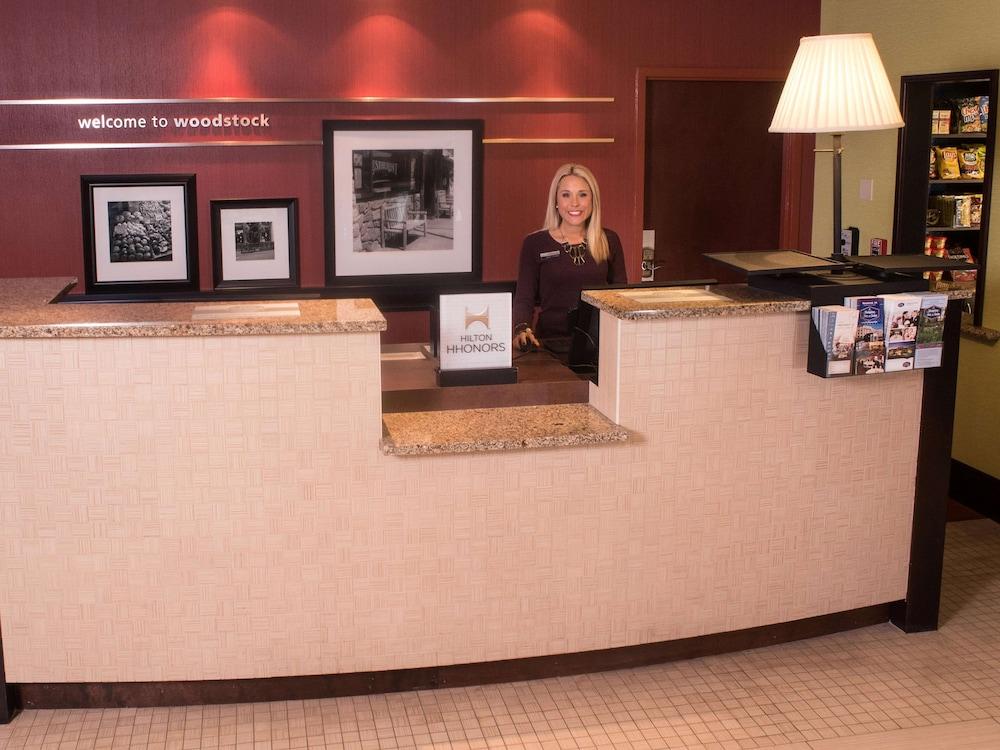 Hampton Inn & Suites Woodstock, VA